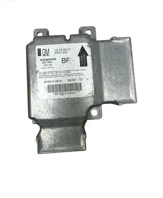 Opel Signum Airbag control unit/module 13102021 BFS0101061K 330518650