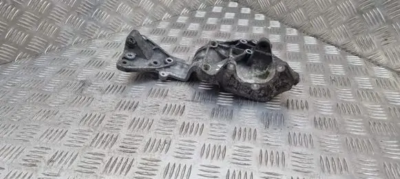 Volvo XC60 Generator/alternator bracket 31316673
