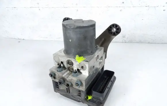 BMW 5 F10 F11 ABS Pump 6785442
