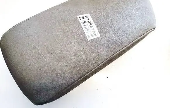 Renault Laguna II Armrest e06213