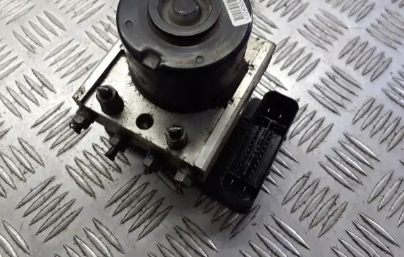 Mazda 3 I ABS Pump 00402662E3