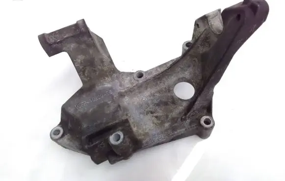 Ford Focus Engine mounting bracket 98FF10239BE