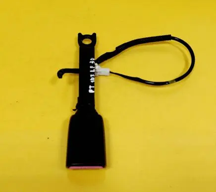 Peugeot 107 Front seatbelt buckle E034501