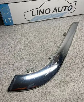 BMW 7 E32 Front bumper splitter molding 1908067
