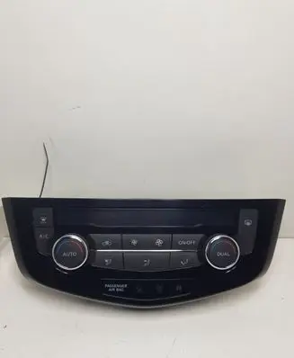 Nissan Qashqai Climate control unit 275004EA0A