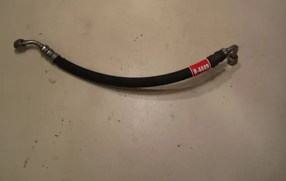 Volkswagen PASSAT B6 Breather hose/pipe 3C0133