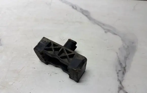 Mercedes-Benz E W213 Jacking socket point A2046900003