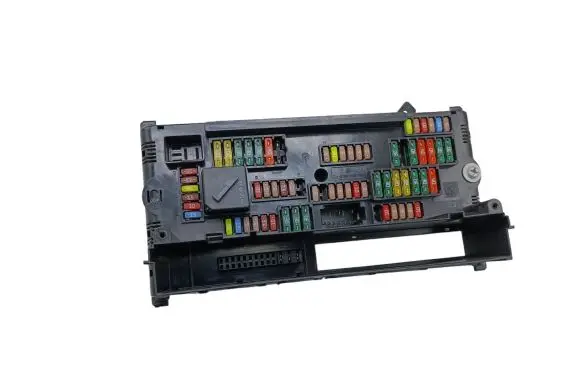 BMW 5 F10 F11 Fuse module 9252815