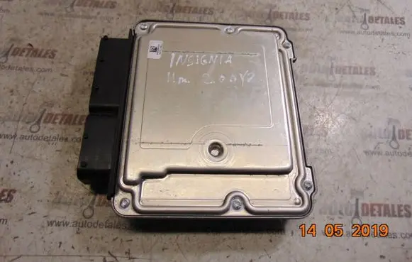 Opel Insignia A Engine control unit/module 55576906