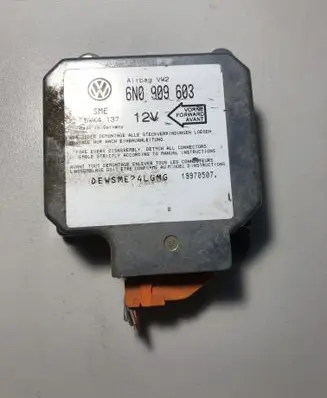 Volkswagen Golf III Airbag control unit/module 6N0909603