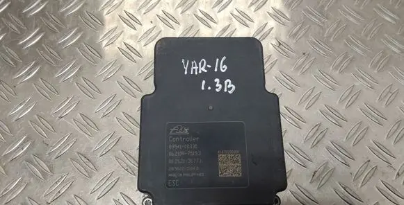 Toyota Yaris ABS Pump 445400D130 8954136771