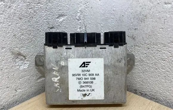 Seat Alhambra (Mk1) Comfort/convenience module 7M0941598 36810B 95VW10C909AA