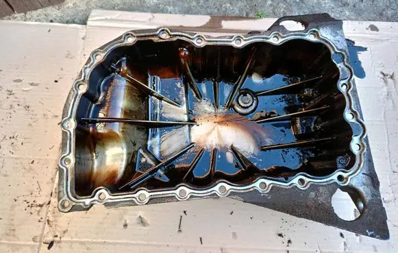 Renault Scenic II - Grand scenic II Oil sump 8200185680