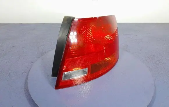 Audi A4 S4 B7 8E 8H Rear/tail lights 8E9945096C