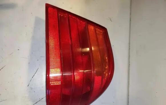 Mercedes-Benz E W210 Rear/tail lights A2108204464