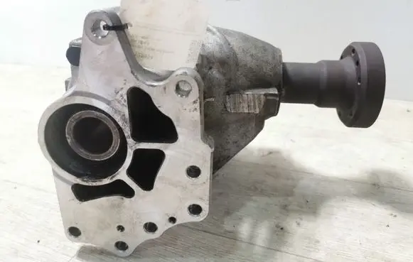 Volvo XC90 Gearbox transfer box case 30700016 4253