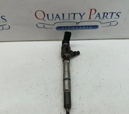 Audi A3 S3 A3 Sportback 8P Fuel injector 03L130277B