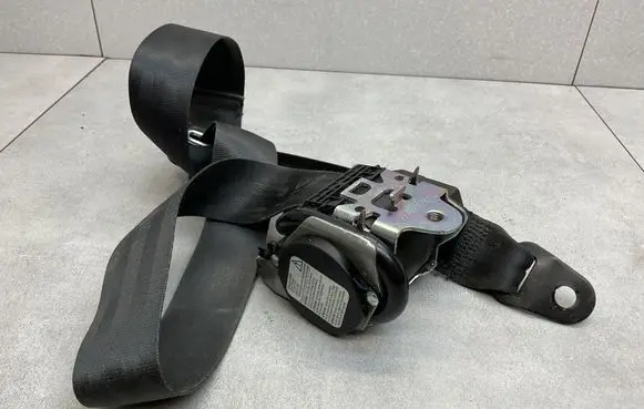 Ford S-MAX Front seatbelt 605274300
