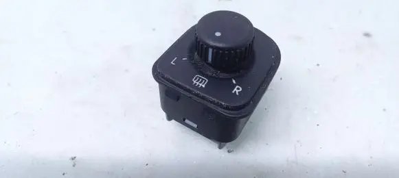 Volkswagen Golf V Wing mirror switch 1K0959565A