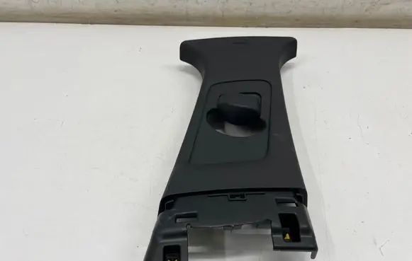 KIA Sportage (B) pillar trim (top) 85841R2000 85843R2000