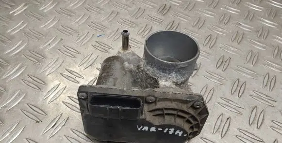 Toyota Yaris Throttle valve 2203047040