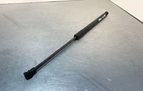 Toyota Prius (XW50) Tailgate strut 