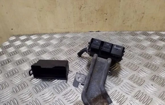 Mitsubishi Outlander Fuse module