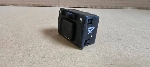 Suzuki Ignis Wing mirror switch 3795075F00