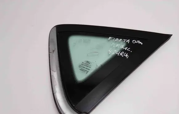 Ford Fiesta Rear vent window glass 8A61A29750 43R00048