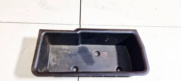 Mitsubishi Grandis Glove box