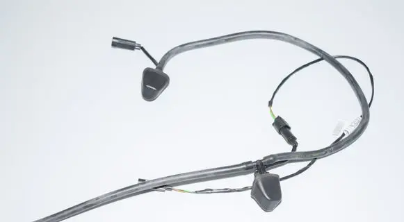 Windshield washer spray nozzle