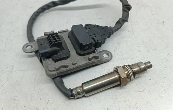 Mercedes-Benz E W213 Lambda probe sensor A0009057108 0009057108 A2C12776200