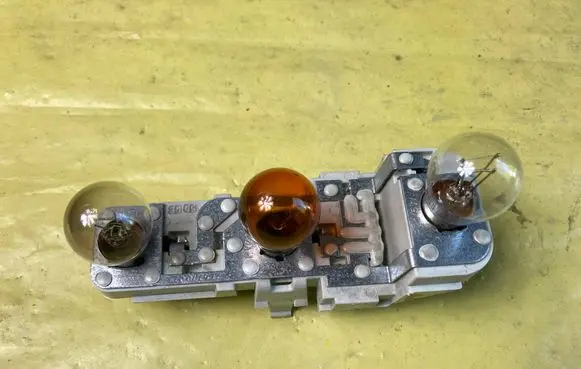 Mercedes-Benz B W245 Tail light bulb cover holder A1698200377