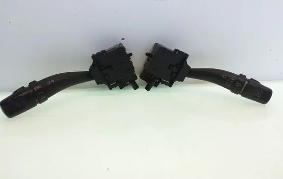 Hyundai Sonata Wiper turn signal indicator stalk/switch 3613M0 3613P0