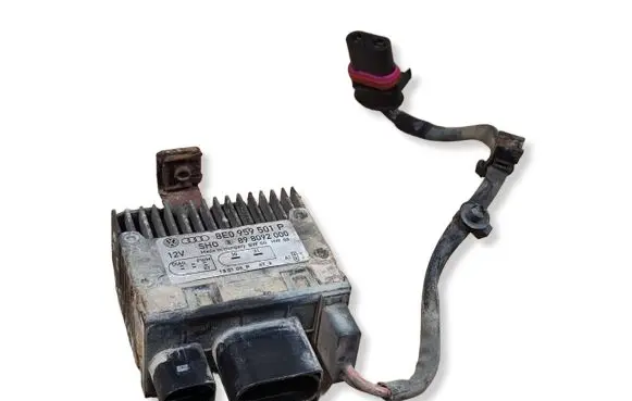 Audi A4 S4 B7 8E 8H Coolant fan relay 8E0959501P 898092000