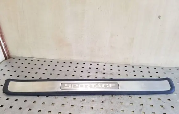 KIA Sportage Front sill trim cover 858751F000