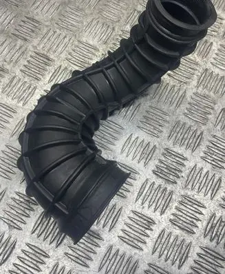 Volvo V70 Air intake hose/pipe 08634143