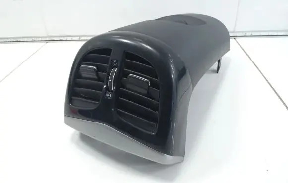 Hyundai i40 Rear air vent grill 846423Z001