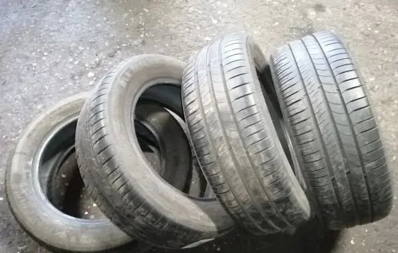 Opel Zafira B R16 summer tire 20555R16