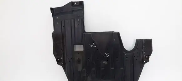 Lexus IS 200-300 Engine splash shield/under tray 5142053010