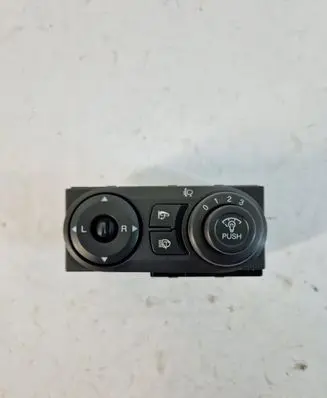 Multifunctional control switch/knob