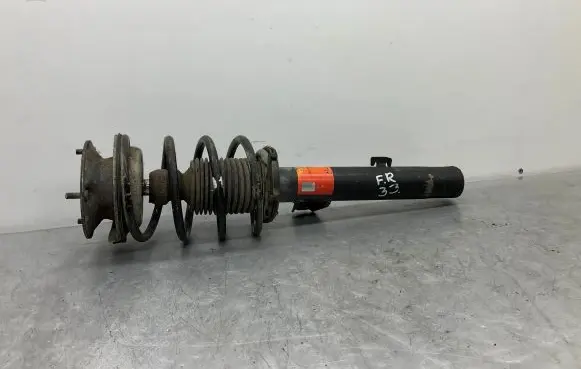 BMW 3 E90 E91 Front shock absorber with coil spring 6772922