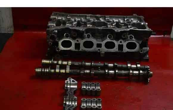 Nissan Qashqai Engine head 