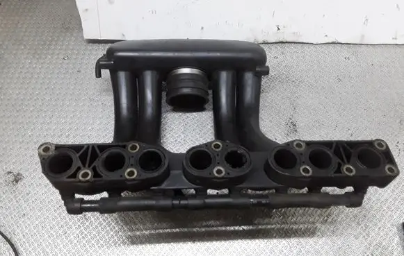 Mercedes-Benz E W210 Intake manifold 6041400401