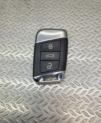 Volkswagen Passat Alltrack Ignition key/card 