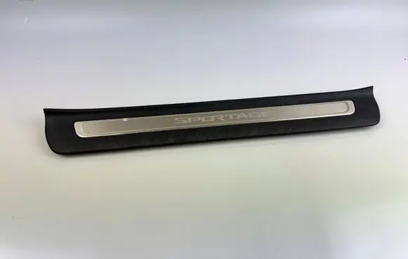 KIA Sportage Front sill trim cover 85883F1500