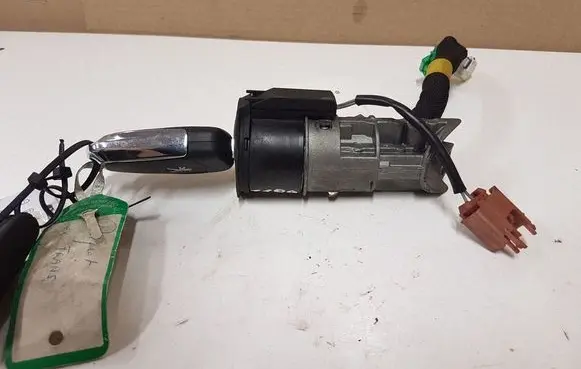 Peugeot 607 Ignition lock 9654570280 N0502334