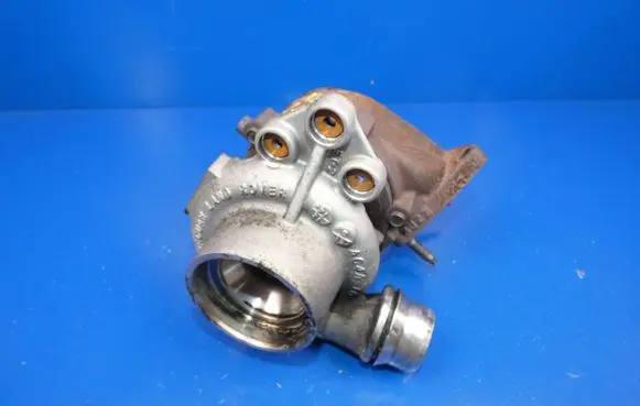 Jaguar XE Turbo g4d3-6k682-ae 4412250227
