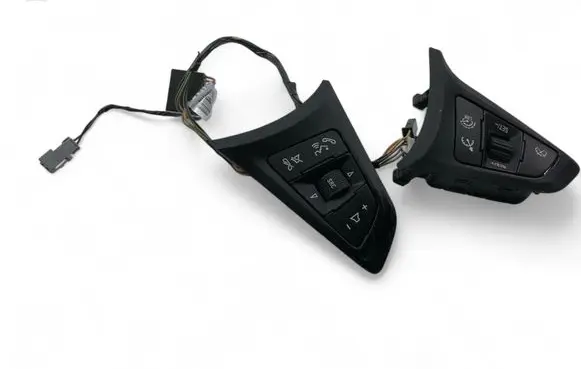 Opel Corsa D Steering wheel buttons/switches 13439133