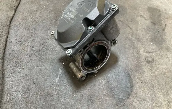 Skoda Octavia Mk2 (1Z) Throttle valve 03L128063R A2C31762900 0608110426